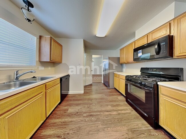 Photo - 31106 Perlican Dr