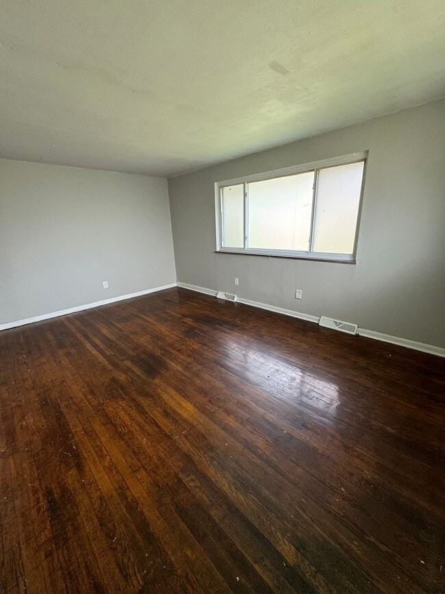 Photo - 920-922 Lamberton Street Unit 920 Lamberton St