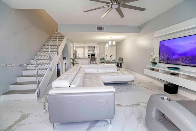 Photo - 1261 Presidio Dr