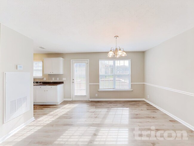 Photo - 1421 E Nir Shreibman