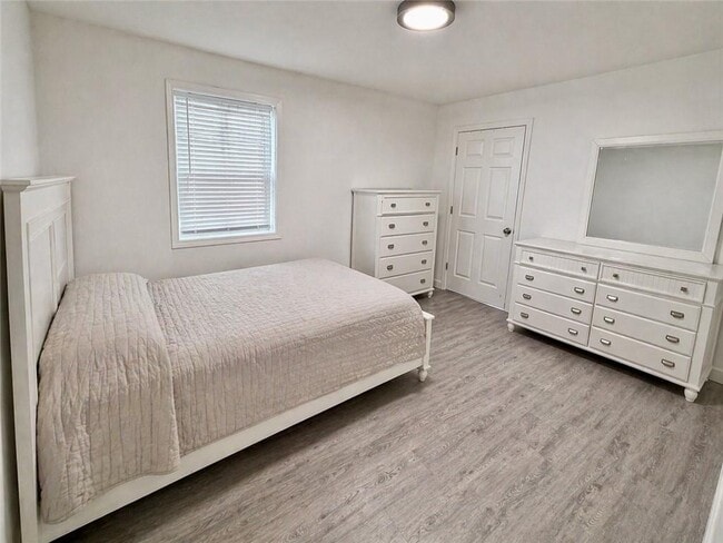 Photo - 35 Douglas Ave Unit 35