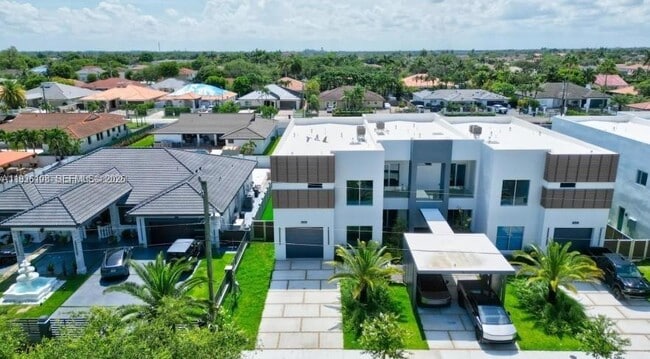 Photo - 3904 SW 137th Ct