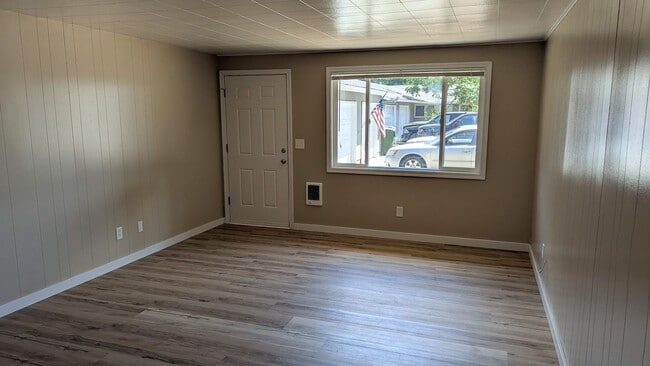 Photo - 1832-1842 Lancaster Dr SE Unit 1832