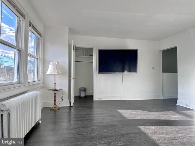 Photo - 411 Burmont Rd