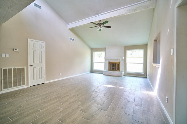 Building Photo - 7214 Westbranch Dr Rental