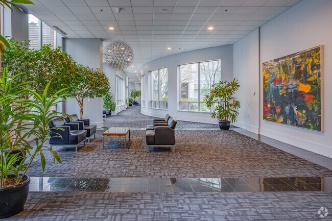 Photo - Metropolitan Towers