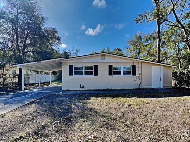 Building Photo - 6958 Christopher Robin Dr Rental