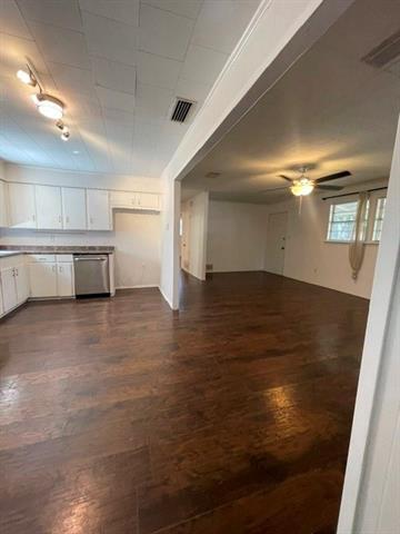 Photo - 403 Live Oak St