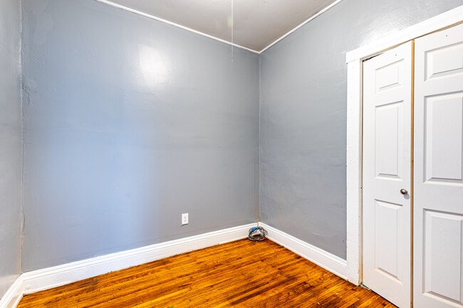 Photo - 243 Chamberlain St