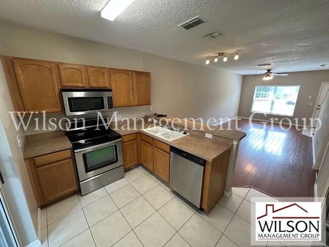 Photo - 538 Wilton Cir