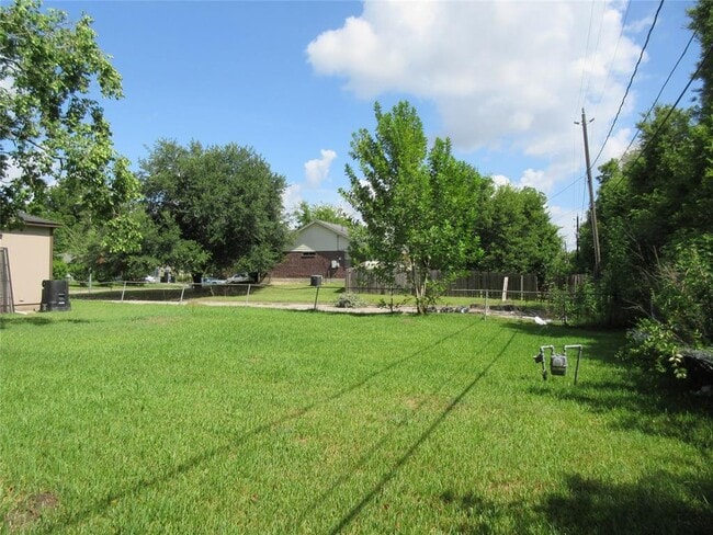 Photo - 10601 Murr Way