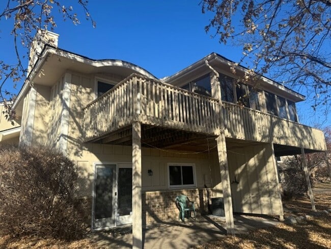 Photo - Beautifully Updated 3 Bed, 2 Bath, 2 Car Garage End Unit Townhome with Vaulted Ceilings