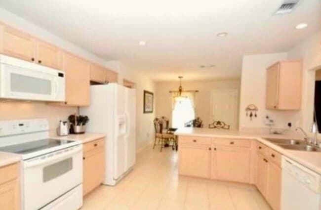 Photo - 9008 Gainsborough Dr