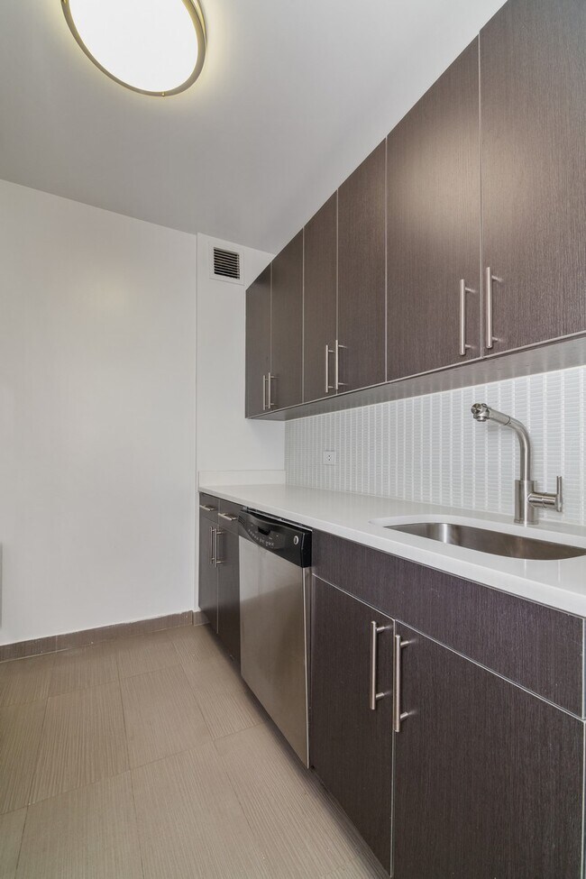 Photo - 200 Water Street