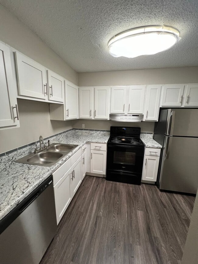 Photo - Gleneagle Apartment Homes