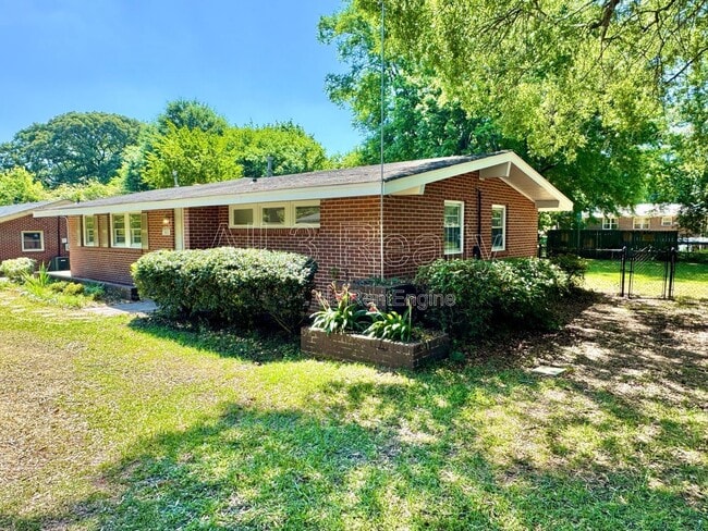 Photo - 3600 Nottingham Rd