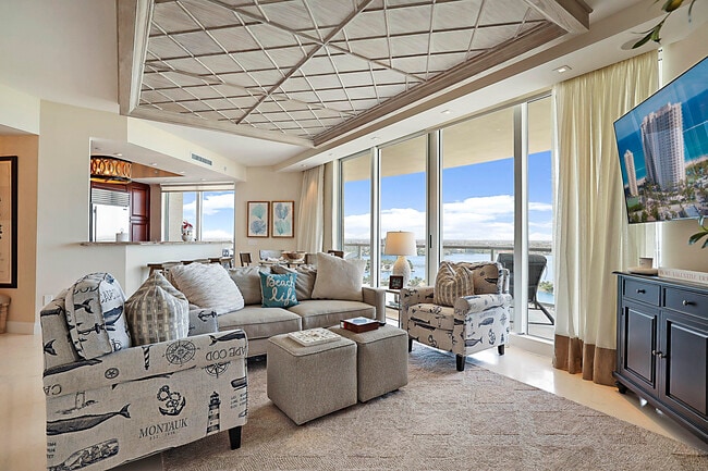 Building Photo - 2700 N Ocean Dr Unit 2206B
