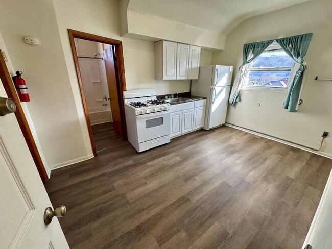 Photo - 212 N Highland Ave Unit #3