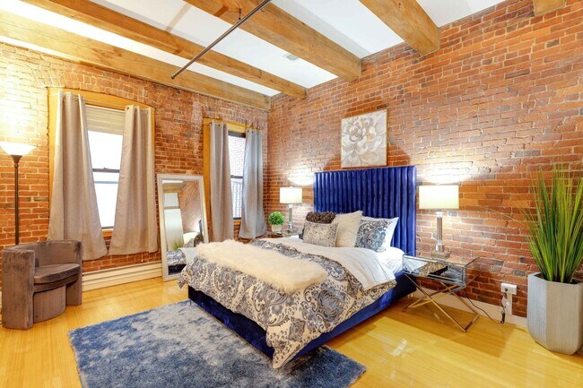 Photo - NORTH END 2 BED 2 BATH!!!