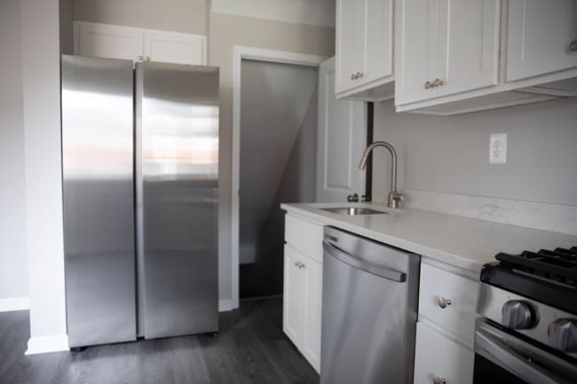 Photo - 1937 Jasmine Rd