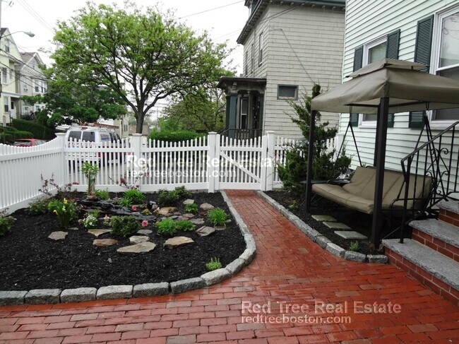 Photo - 45 Franklin St Unit 3-bed 1-b