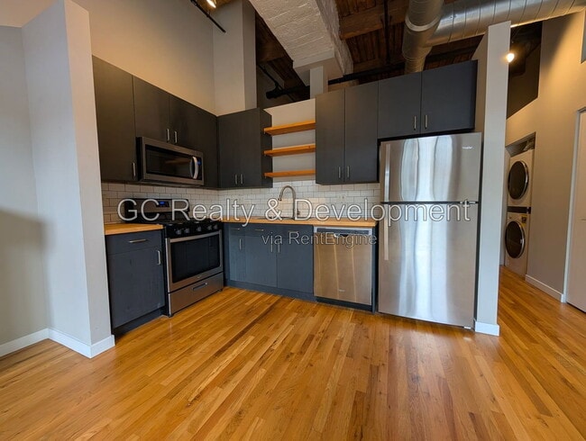 Photo - 1918 S Michigan Ave Unit 204