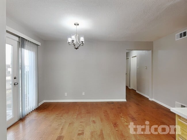 Photo - 900 Arizona St SE