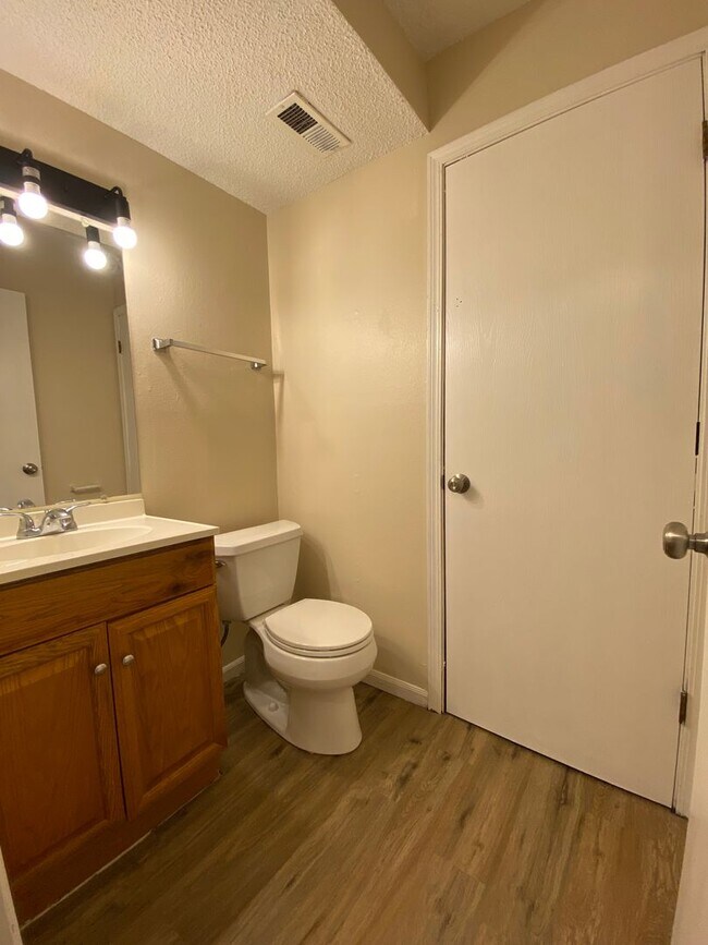 Photo - 2 Bedroom Townhouse in Arnold Unit C