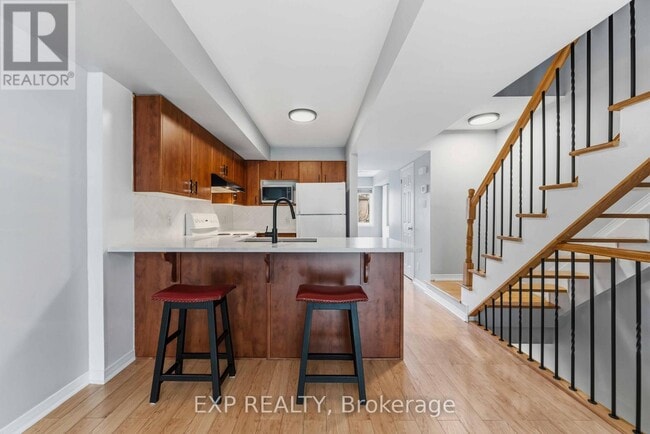 Photo - 81 Strathaven Private