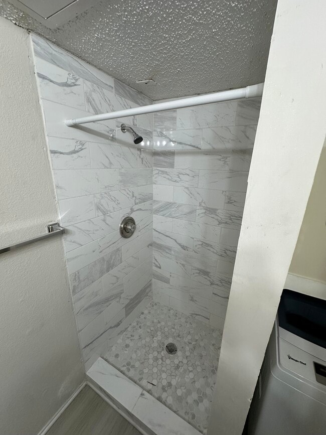 Photo - 9839 Walnut St Unidad T302