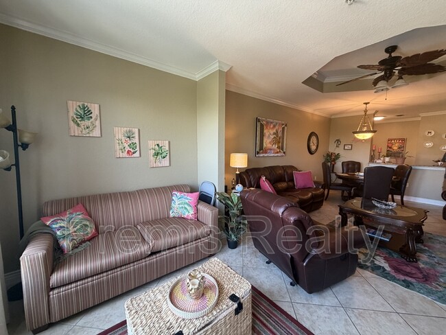 Photo - 2705 Via Murano Unit #435