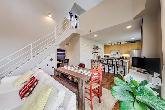 Photo - 2251 W St Paul Ave Unit 4C