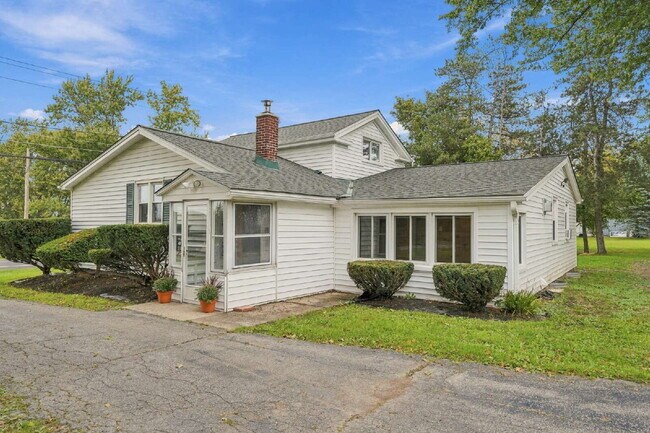 Photo - Furnished 3-Bedroom Single-Family Home in West Falls