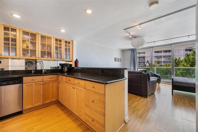 Photo - 1000 West Ave Condo Unit 208