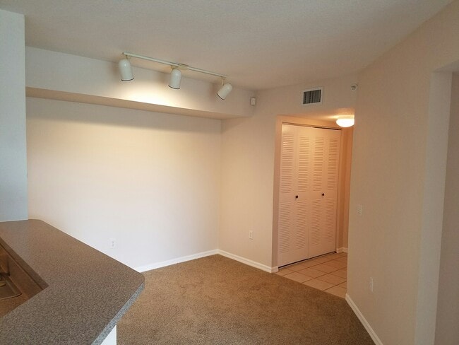 Photo - 1105 Villa Cir