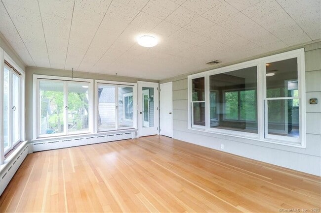 Photo - 20 Park Lane Rd