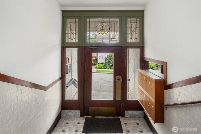 Building Entry from Interior - 416 E Roy St Unit H