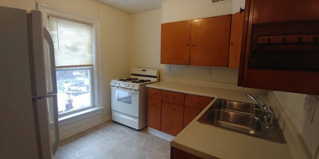 Photo - 4 Shabbona St Unidad 4