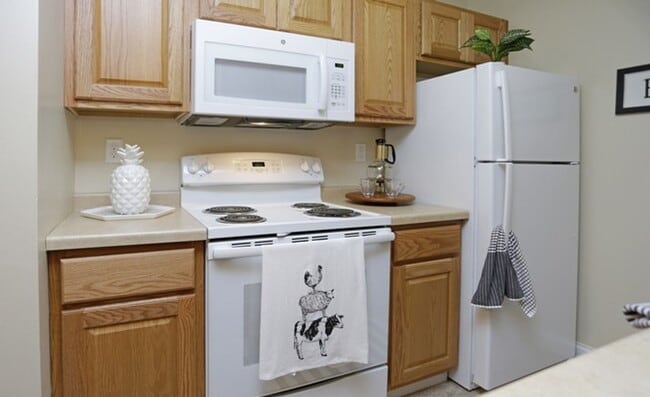 Photo - Miller Hill Manor