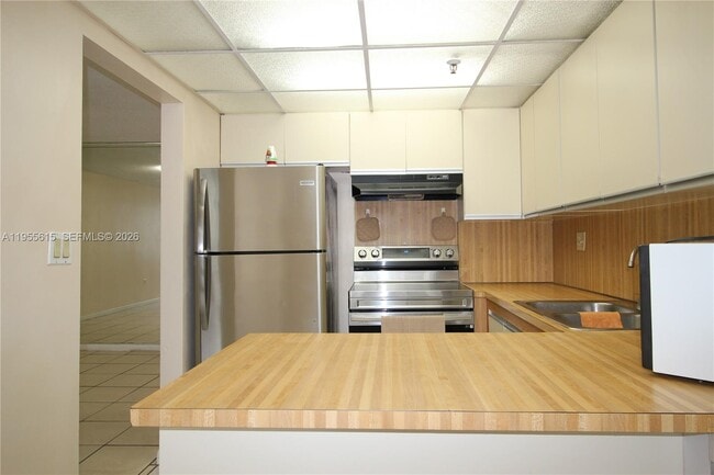 Photo - 17890 W Dixie Hwy Unit 519