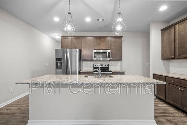 Photo - 537 Jefferson Chase St