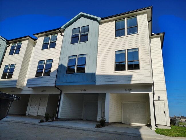 Building Photo - 3263 Sauce Pan Wy Unit B