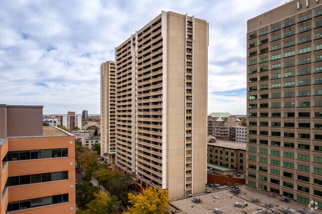 North Tower - Windsor Park Plaza & Lofts