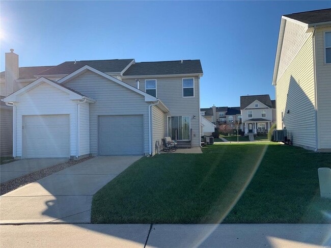 Photo - 205 Countryshire Dr