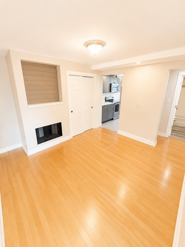 Photo - 139 Jefferson St Unidad 2nd Floor