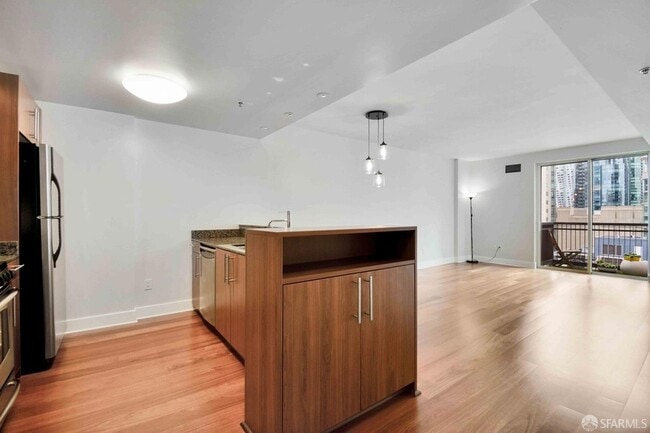 Building Photo - 50 Lansing St Unit 305