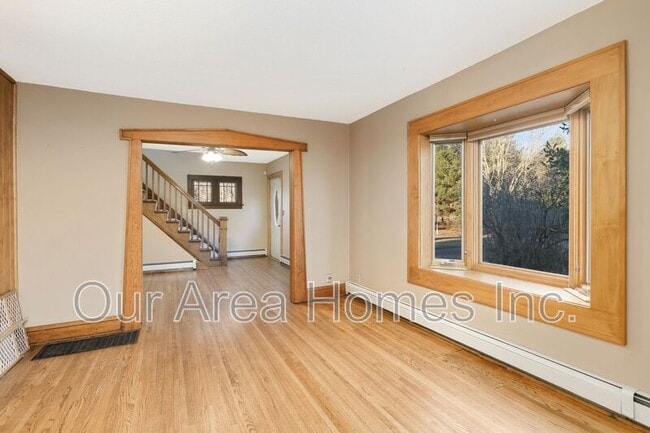 23280 142nd St NW