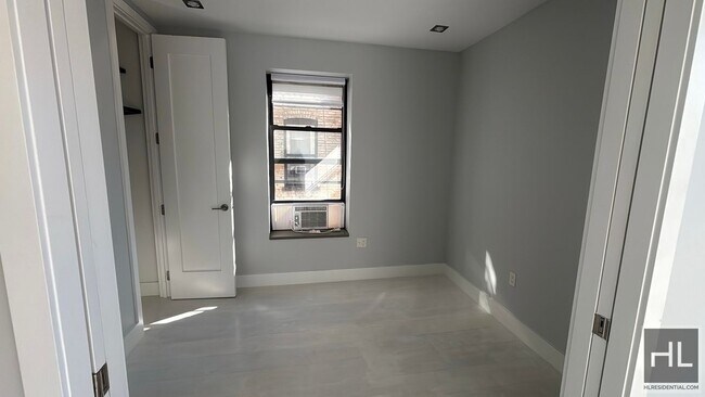 Photo - Stanton Street Unidad 2F