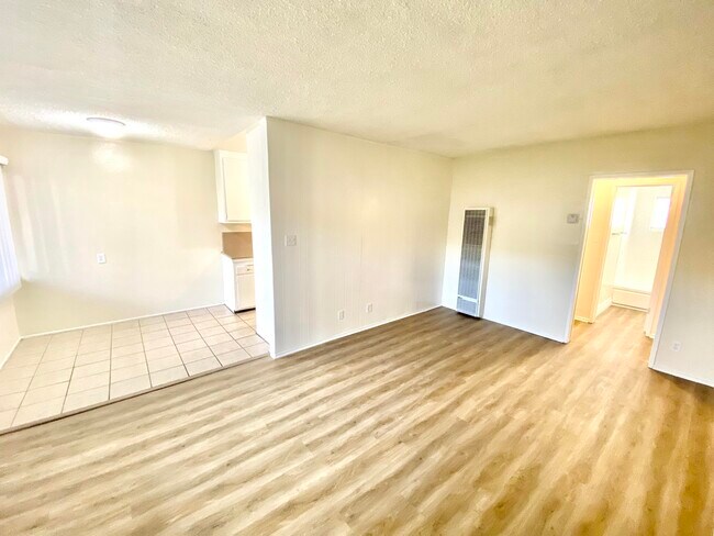 Photo - 1579 Chestnut Ave Unidad 2