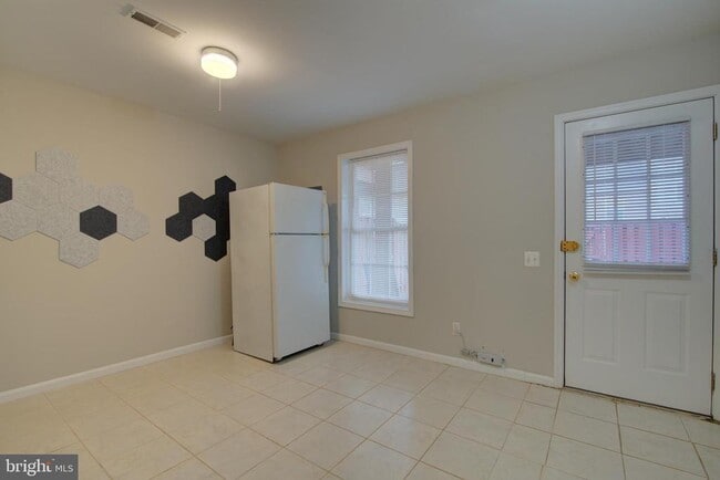 Photo - 4009 Timber Oak Trl